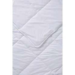Soren Anti-Bacterial Quilt